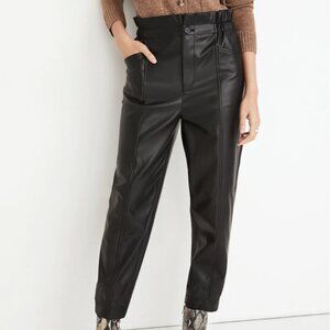 Madewell Vegan Leather Pull-On Paperbag Pants in Black - Size 8